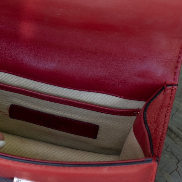 Valentino Rockstud Glamlock Crossbody - Picture 7 of 7